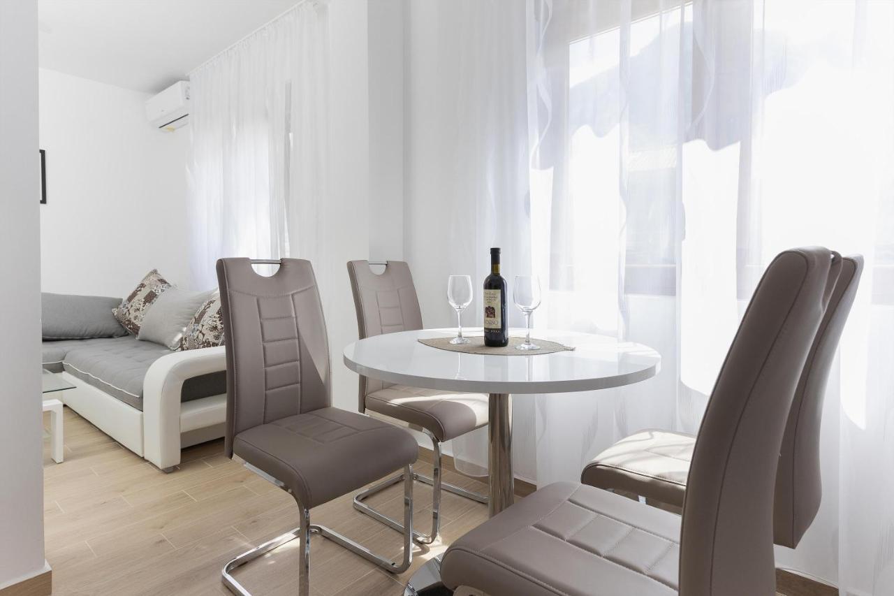 Muo Sea Front Apartments Kotor Bagian luar foto