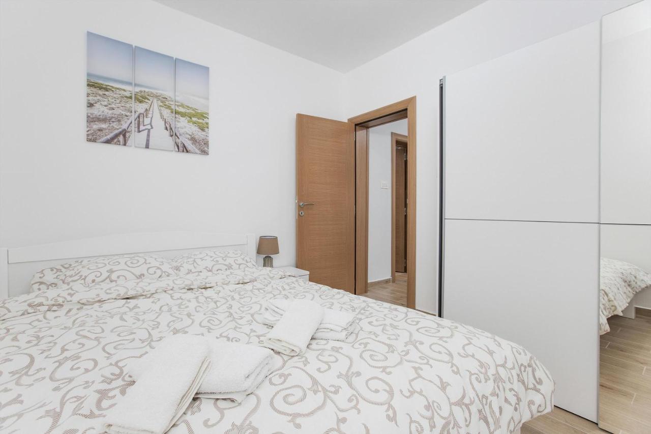 Muo Sea Front Apartments Kotor Bagian luar foto