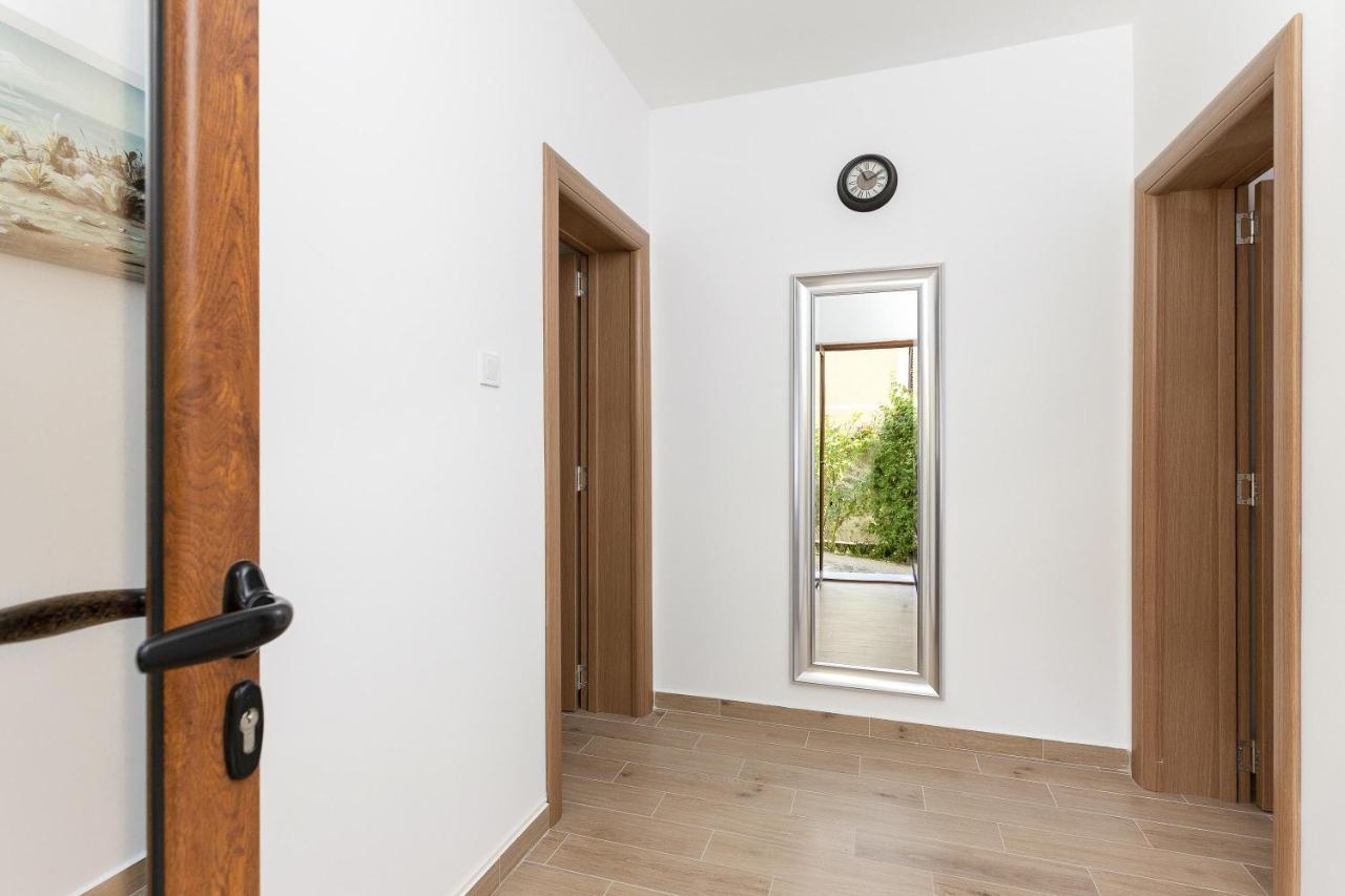 Muo Sea Front Apartments Kotor Bagian luar foto