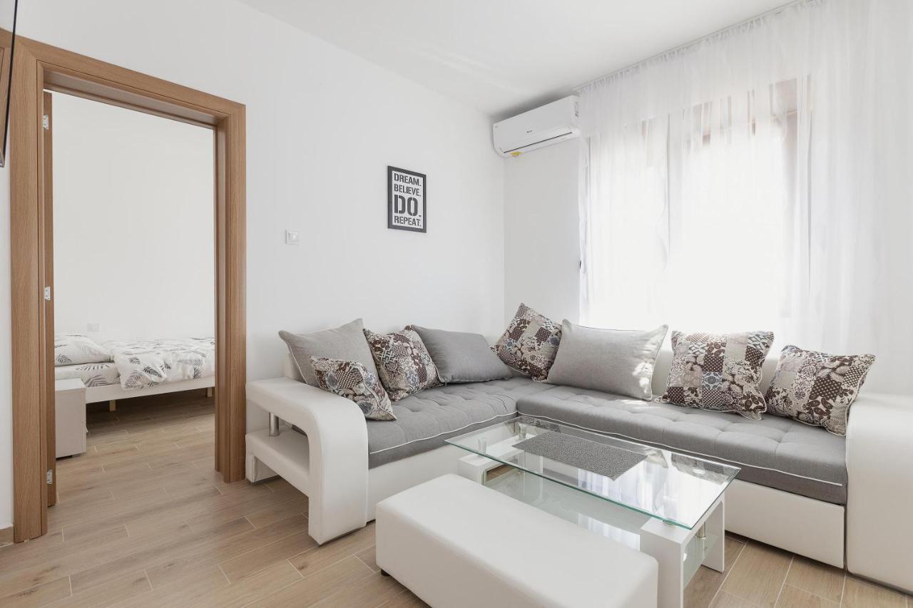 Muo Sea Front Apartments Kotor Bagian luar foto